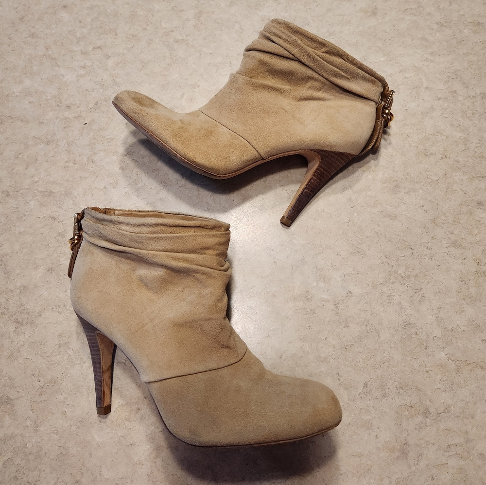 Tory Burch Beige Suede Slouchy Ankle Heeled Boots Size-9